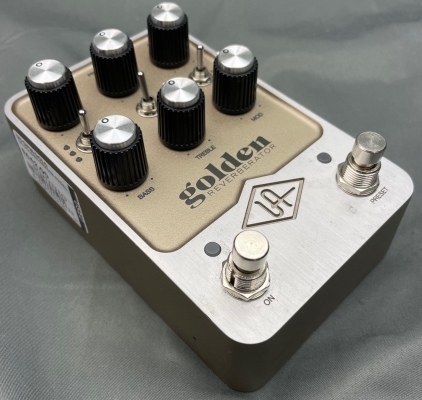 Universal Audio Golden Reverberator Stereo Effects Pedal